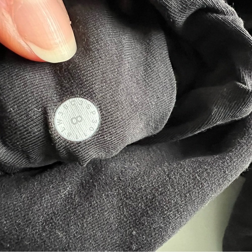Lululemon Stress Less Pullover Black Size 8 - Picture 6 of 7